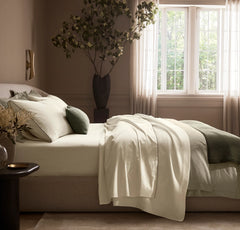 Signature Embellished Sheet Set - Cream/Olivine Piped Edge