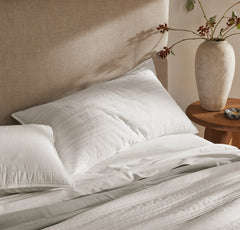 Signature Stripe Quilt Set - White