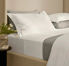 Signature Embellished Duvet Set - White/White Embroidered