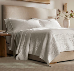 Signature Stripe Quilt Set - White