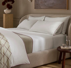 Signature Embellished Pillowcase Set - White/Holly Piped Edge