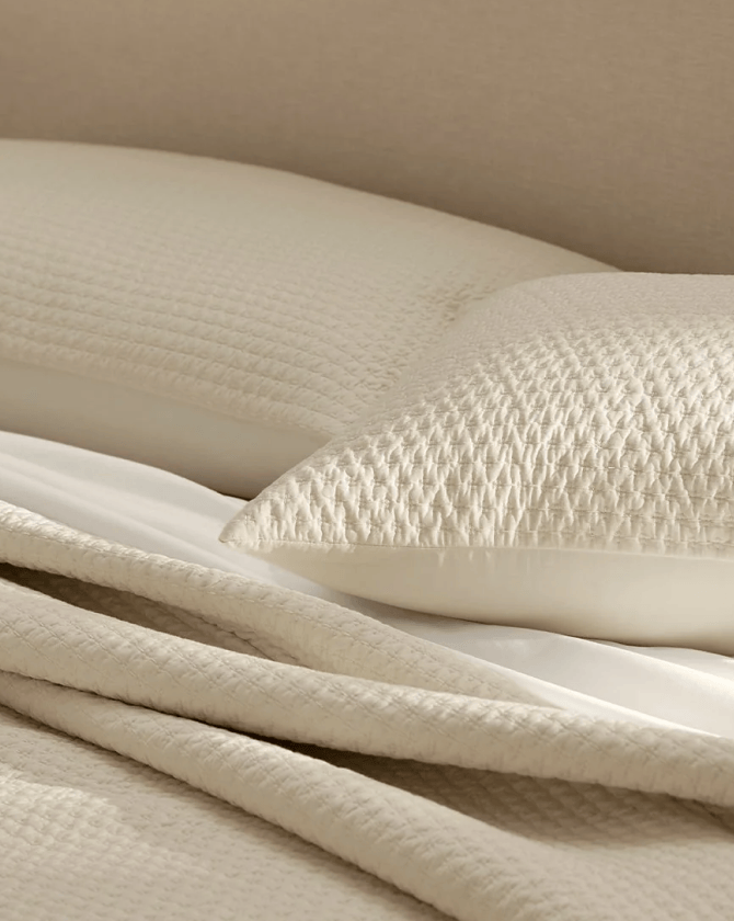Quilts & Coverlets