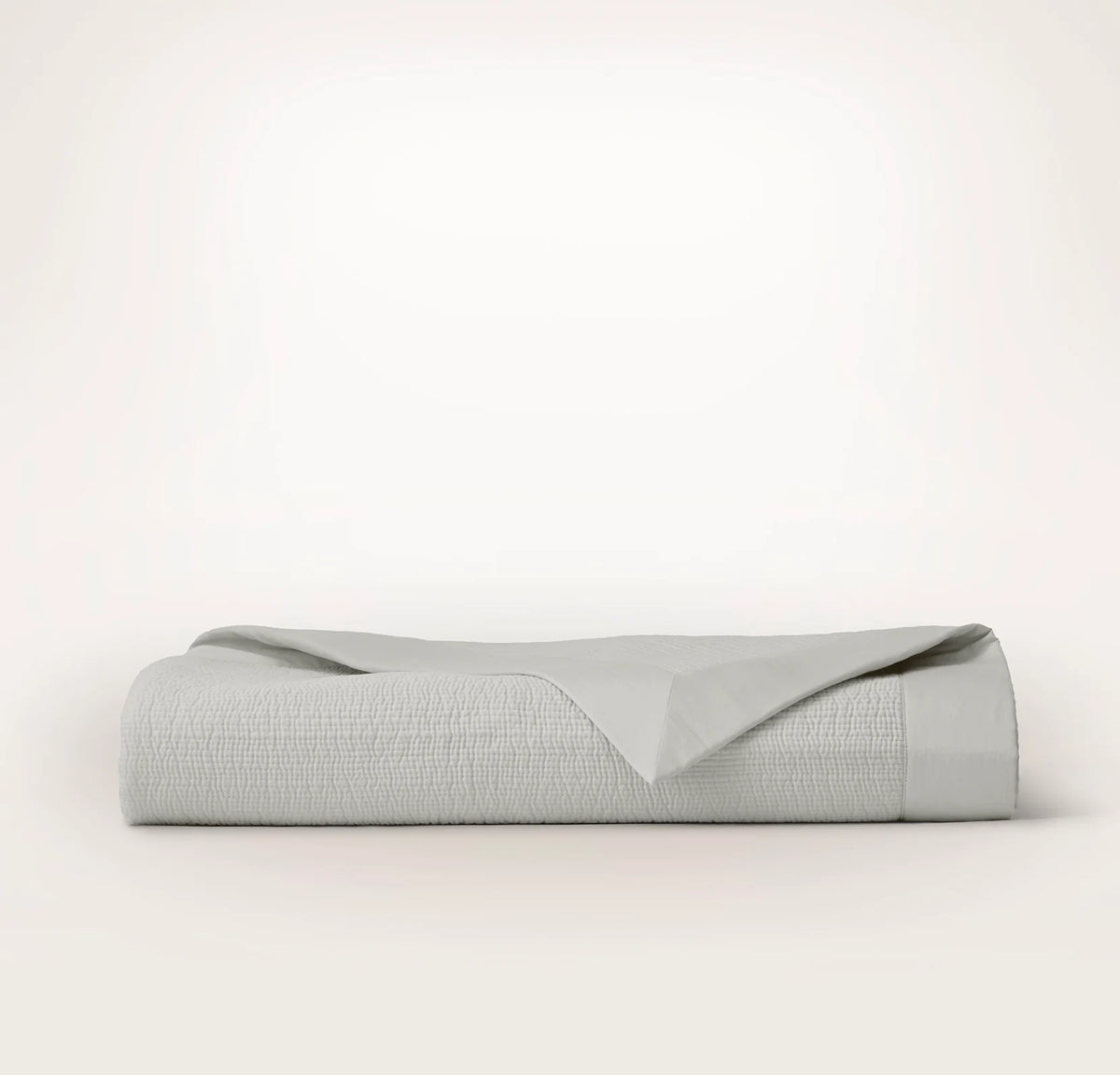 Signature Stitchline Quilt - Mist