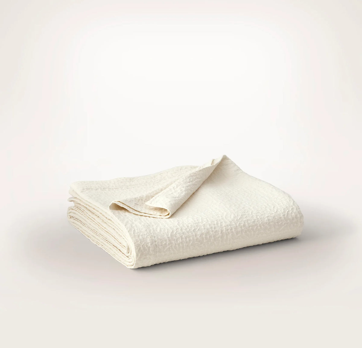 Dappled Vela Classic Coverlet - Cream