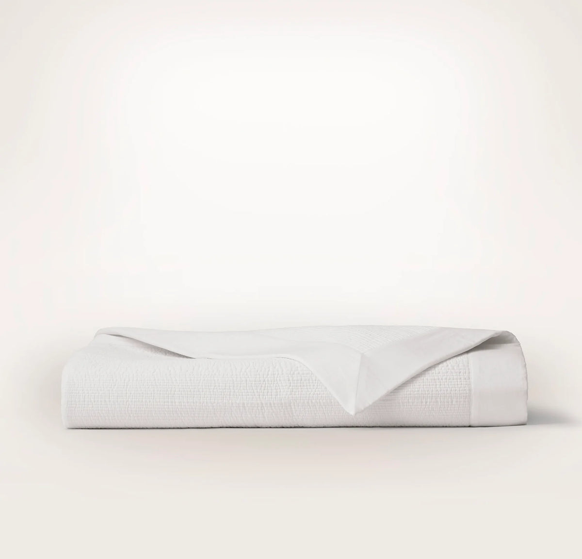 Signature Stitchline Quilt - White