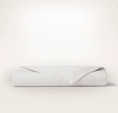 Signature Stitchline Quilt - White