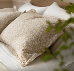 Signature Hemmed Duvet Set - Oak Garden
