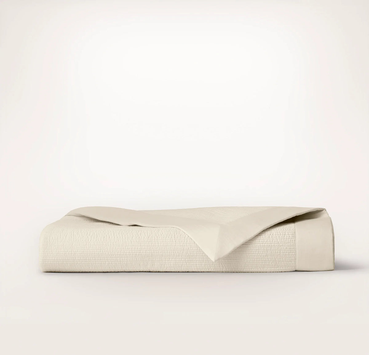 Signature Stitchline Quilt - Cream