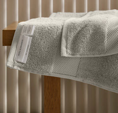 Plush Bath Towel - Pewter