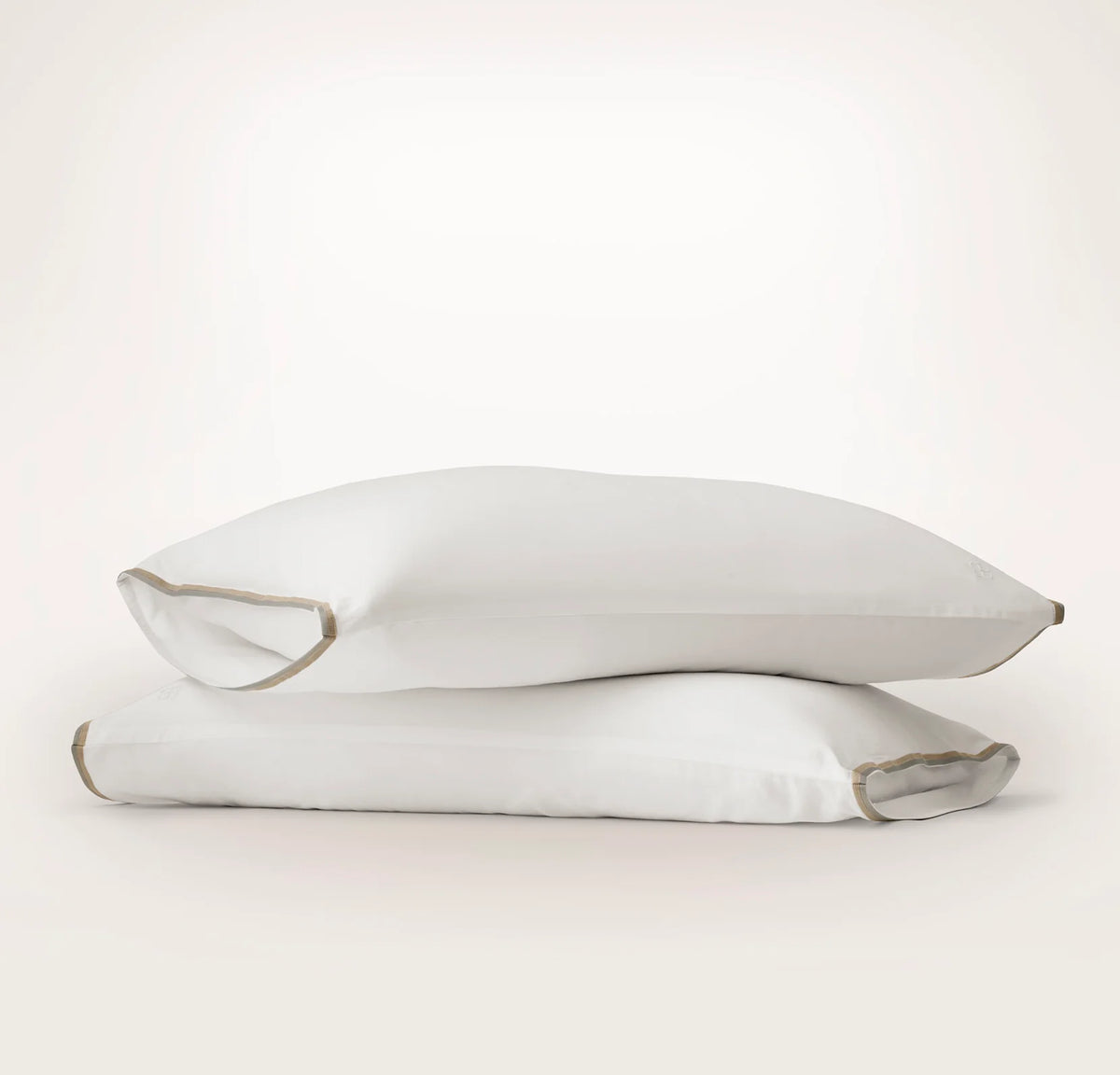 Signature Embellished Pillowcase Set - White/Pewter/Oak Trielle