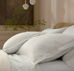 Signature Hemmed Duvet Set - White/Oak Delicate Stripe