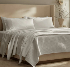 Signature Textured Stitch Quilt - White