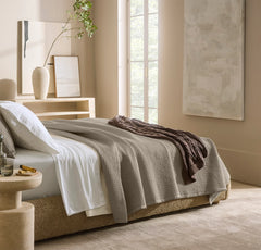 Signature Textured Stitch Quilt - Oak