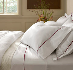 Signature Embellished Sheet Set - White/Holly Embroidered